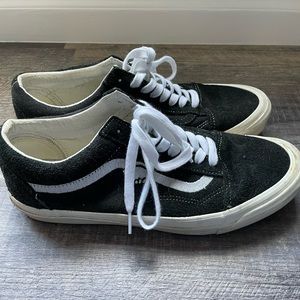 Vans X Notre | Holding hands vans
